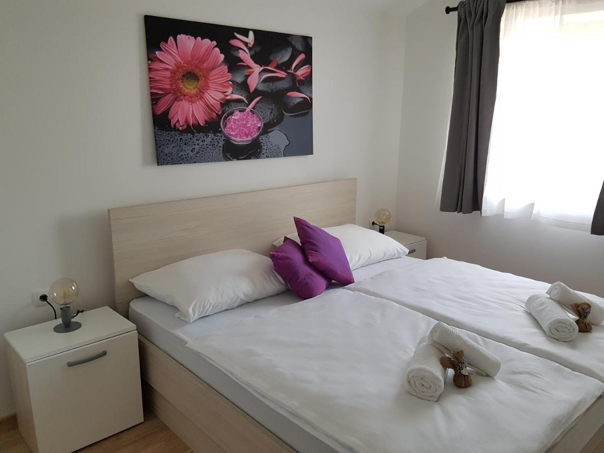 Apartments Kiara Punat Exterior photo